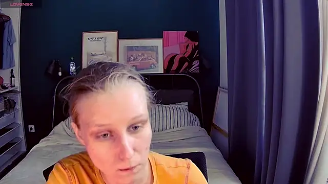 Snapshot of KatiKate chatting on June 14, 2026, 2:52 pm KatiKate online show from June 14, 2026, 2:52 pm