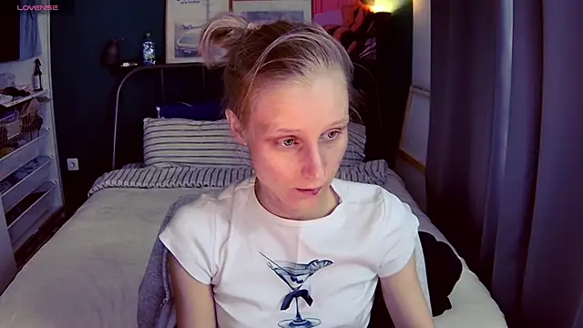 Snapshot of KatiKate chatting on June 16, 2026, 3:14 pm KatiKate online show from June 16, 2026, 3:14 pm