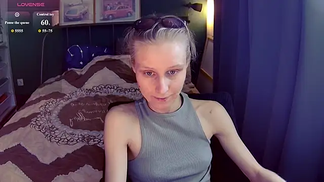 KatiKate online show from July 10, 2026, 3:25 pm