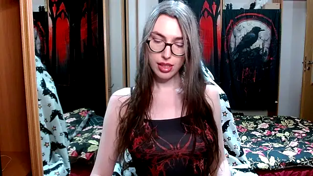 Snapshot of bluerose00 chatting on November 7, 2025, 9:48 pm bluerose00 online show from November 7, 2025, 9:48 pm