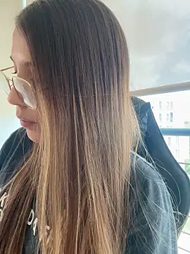 SophieRaily  online show from September 26, 2025, 6:56 pm