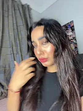 Meryem Queen online show from February 8, 2026, 2:26 am