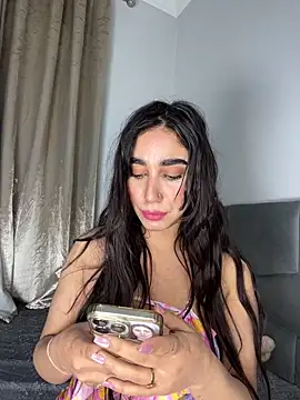 Snapshot of Meryem_Queen chatting on April 10, 2026, 12:16 am Meryem Queen online show from April 10, 2026, 12:16 am