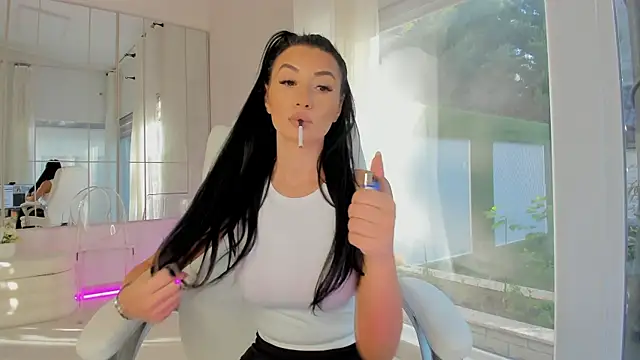 missdiamond  online show from October 25, 2025, 7:05 am