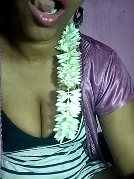 Villageammu18 online show from March 15, 2026, 9:37 am