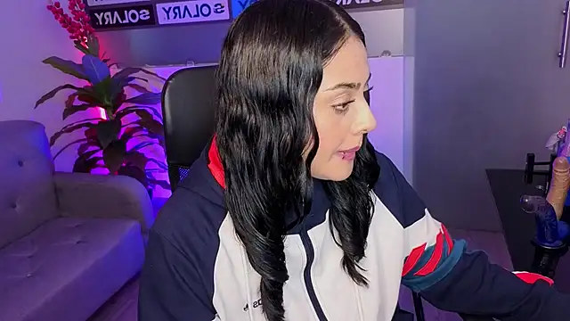 Lovely celeste online show from December 4, 2025, 2:32 am