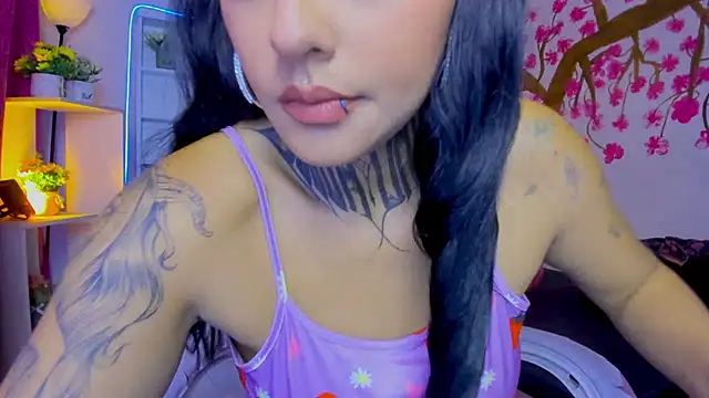 Snapshot of Lovely_celeste chatting on July 9, 2026, 1:26 pm Lovely celeste online show from July 9, 2026, 1:26 pm
