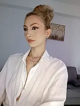 AnyaLobb62 online show from January 27, 2025, 8:51 am