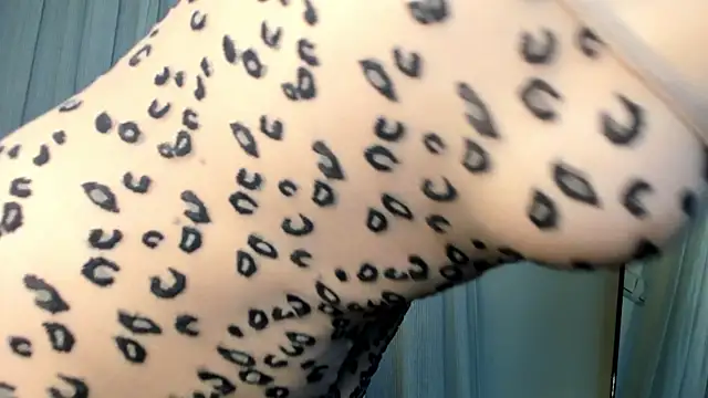 Snapshot of LunaMystyque chatting on February 2, 2025, 5:04 pm LunaMystyque online show from February 2, 2025, 5:04 pm