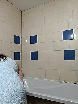 kila lo online show from March 10, 2025, 9:43 am