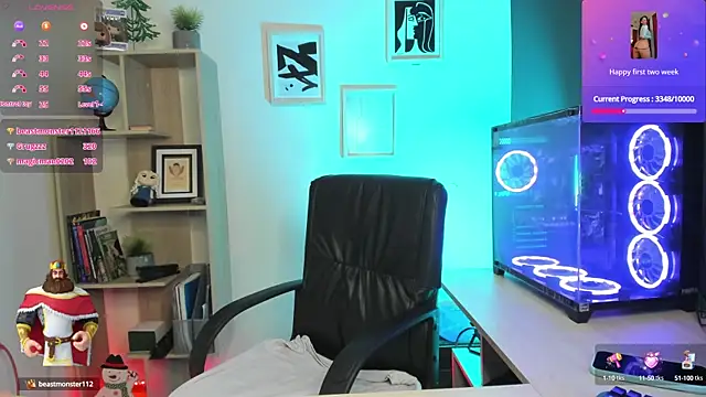 Snapshot of Sue_Wolls chatting on December 17, 2024, 2:11 pm Sue Wolls online show from December 17, 2024, 2:11 pm