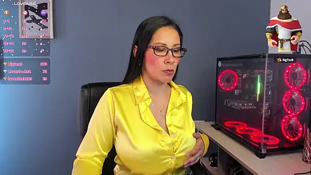 Snapshot of Sue_Wolls chatting on February 27, 2025, 7:26 pm Sue Wolls online show from February 27, 2025, 7:26 pm