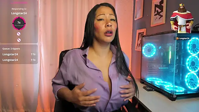 Snapshot of Sue_Wolls chatting on March 16, 2025, 1:27 pm Sue Wolls online show from March 16, 2025, 1:27 pm