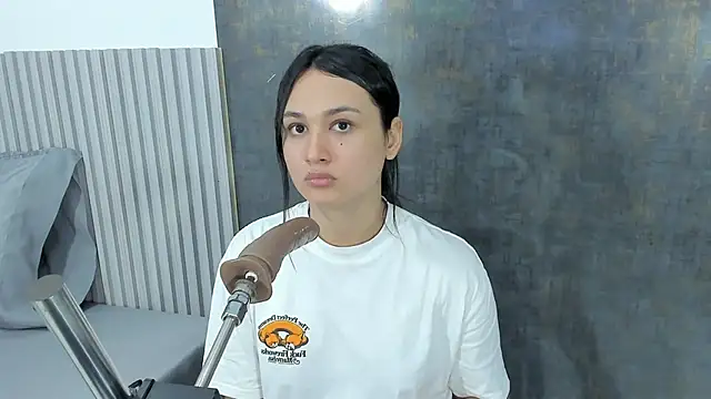 lana boomer online show from February 28, 2025, 8:07 pm