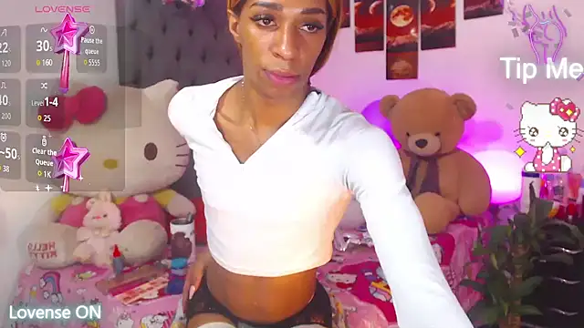 lucianadolll online show from April 24, 2026, 1:19 am