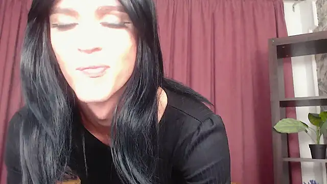 Snapshot of _CRYSTAL_tgirl chatting on December 6, 2024, 6:28 pm CRYSTAL tgirl online show from December 6, 2024, 6:28 pm
