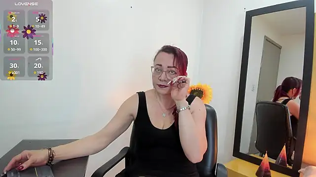 Lupiita223 online show from March 12, 2026, 12:55 pm