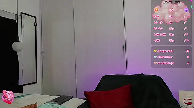 Snapshot of cutehanna1 chatting on February 13, 2025, 1:19 am cutehanna1 online show from February 13, 2025, 1:19 am