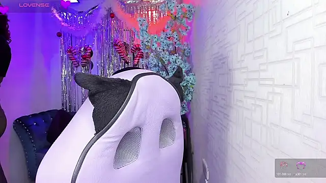 Theia moon online show from December 22, 2025, 1:41 pm