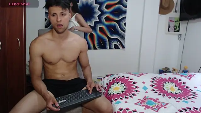 Snapshot of AshleyandTyler chatting on January 26, 2025, 8:13 pm AshleyandTyler online show from January 26, 2025, 8:13 pm