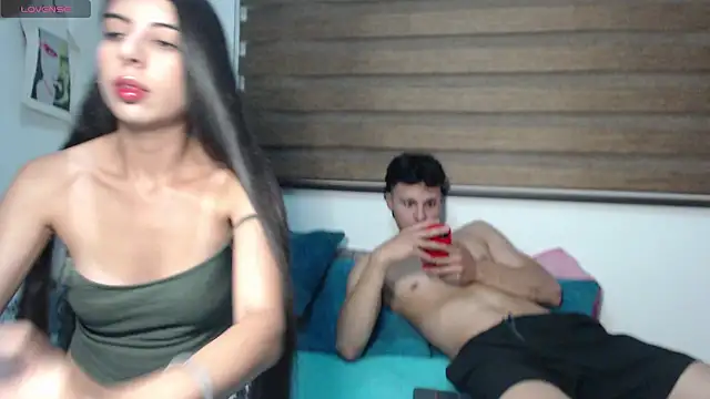 Snapshot of AshleyandTyler chatting on February 26, 2025, 12:16 am AshleyandTyler online show from February 26, 2025, 12:16 am