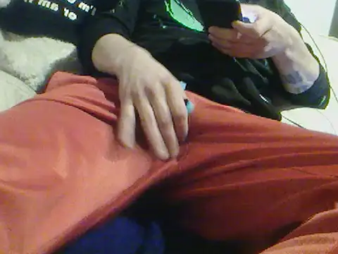 Snapshot of Adi1985gda chatting on March 5, 2026, 2:29 am Adi1985gda online show from March 5, 2026, 2:29 am