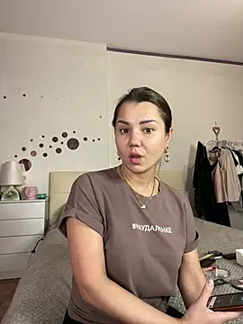 MiraMiss online show from March 7, 2025, 4:57 am