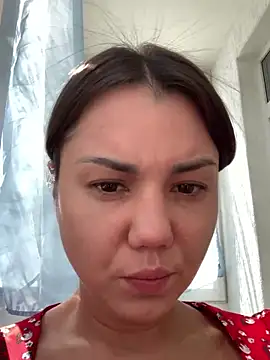 Snapshot of MiraMiss chatting on May 7, 2026, 7:25 am MiraMiss online show from May 7, 2026, 7:25 am