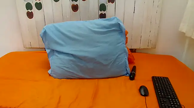 SexyEbony37X online show from March 22, 2025, 2:14 pm