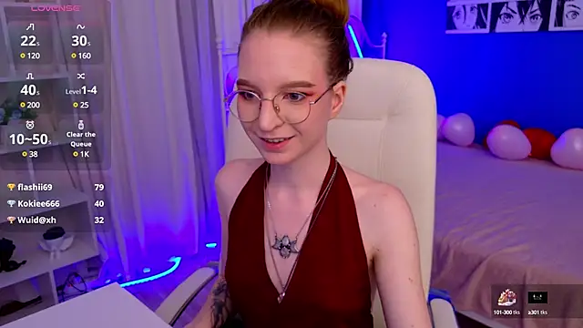 Snapshot of VioletShine chatting on February 14, 2025, 5:57 pm VioletShine online show from February 14, 2025, 5:57 pm