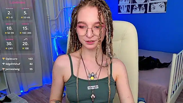 Snapshot of VioletShine chatting on March 20, 2025, 6:53 pm VioletShine online show from March 20, 2025, 6:53 pm