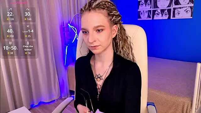 Snapshot of VioletShine chatting on June 16, 2026, 12:30 pm VioletShine online show from June 16, 2026, 12:30 pm