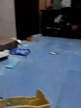 Snapshot of Noname333u chatting on November 7, 2025, 4:45 am Noname333u online show from November 7, 2025, 4:45 am