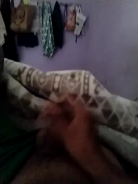 Snapshot of Noname333u chatting on December 15, 2025, 7:12 am Noname333u online show from December 15, 2025, 7:12 am