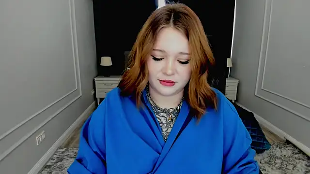 MoonLghte online show from January 27, 2025, 11:32 am