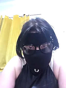 Snapshot of big_yoyo chatting on December 18, 2025, 4:35 pm big yoyo online show from December 18, 2025, 4:35 pm