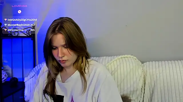 EvaStevs online show from January 12, 2025, 4:52 am