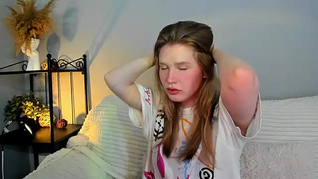 EvaStevs online show from January 30, 2025, 8:21 pm