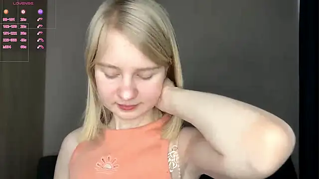 OdelinaFicken online show from March 3, 2026, 6:41 am