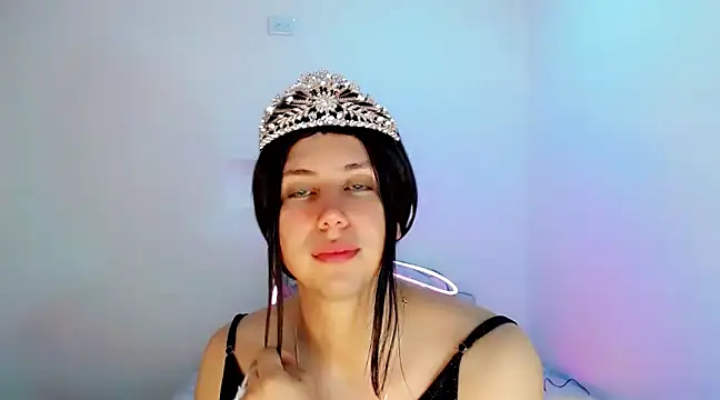 Snapshot of Oxana-Novikov chatting on December 15, 2024, 10:04 pm Oxana-Novikov online show from December 15, 2024, 10:04 pm