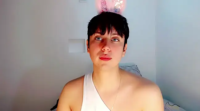 Snapshot of Oxana-Novikov chatting on December 19, 2024, 9:06 pm Oxana-Novikov online show from December 19, 2024, 9:06 pm