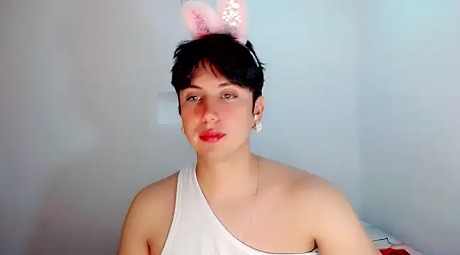 Snapshot of Oxana-Novikov chatting on December 20, 2024, 4:09 am Oxana-Novikov online show from December 20, 2024, 4:09 am