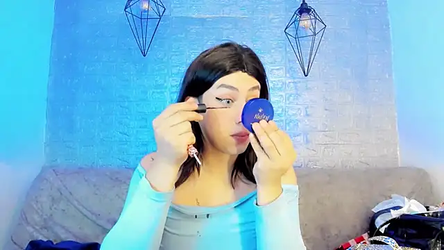 Snapshot of Oxana-Novikov chatting on March 5, 2026, 10:28 pm Oxana-Novikov online show from March 5, 2026, 10:28 pm