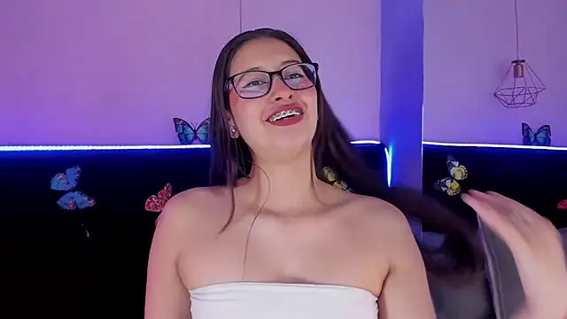 Anastasia Whitee online show from February 15, 2026, 2:30 am