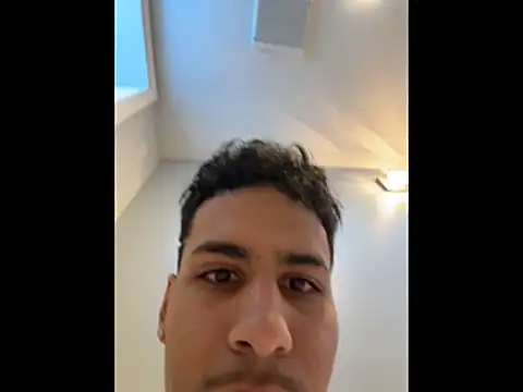 Snapshot of johnycash21 chatting on February 5, 2026, 2:00 pm johnycash21 online show from February 5, 2026, 2:00 pm