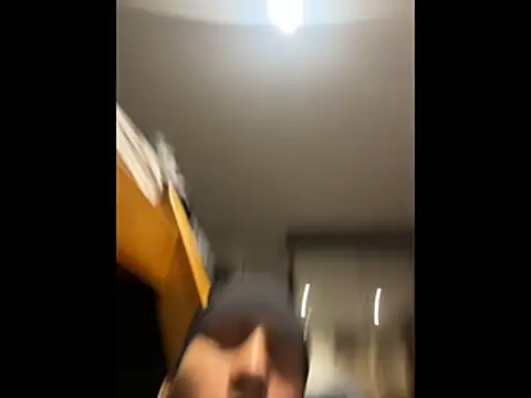 Snapshot of johnycash21 chatting on March 4, 2026, 4:29 am johnycash21 online show from March 4, 2026, 4:29 am