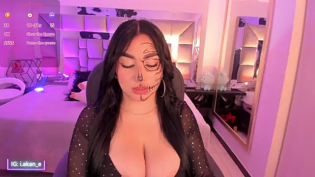 Snapshot of i_akane chatting on October 31, 2025, 1:12 pm i akane online show from October 31, 2025, 1:12 pm