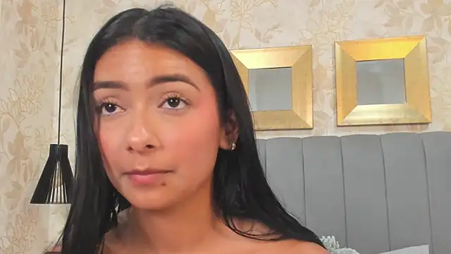 Snapshot of MeganCruzGB chatting on February 27, 2025, 2:21 am MeganCruzGB online show from February 27, 2025, 2:21 am