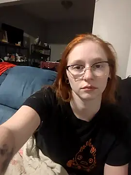 Snapshot of LilyFoxxx chatting on September 21, 2025, 3:08 am LilyFoxxx online show from September 21, 2025, 3:08 am