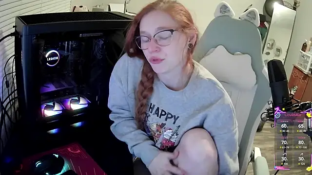 Snapshot of LilyFoxxx chatting on October 19, 2025, 3:18 am LilyFoxxx online show from October 19, 2025, 3:18 am